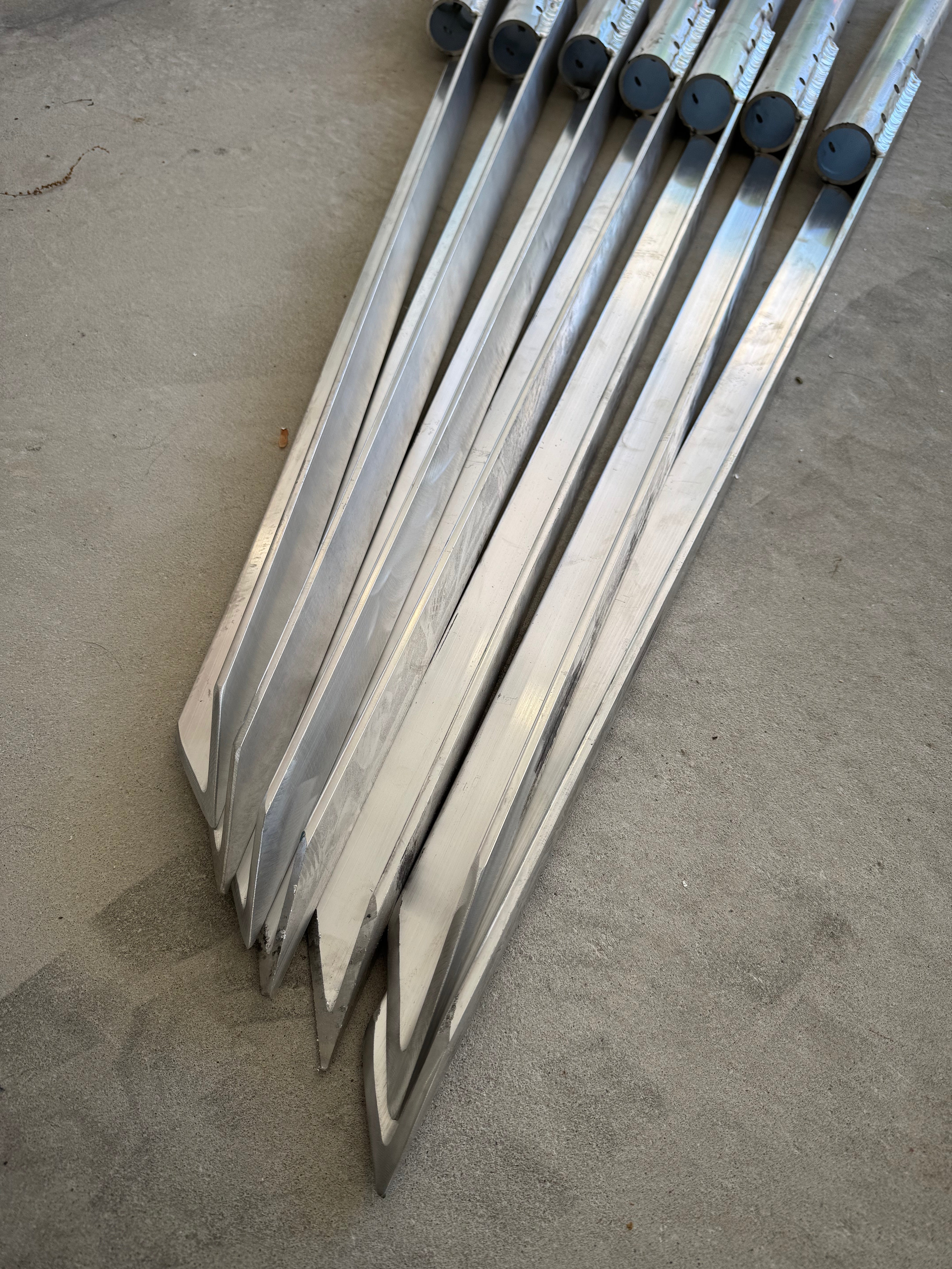 Heavy duty sand spike